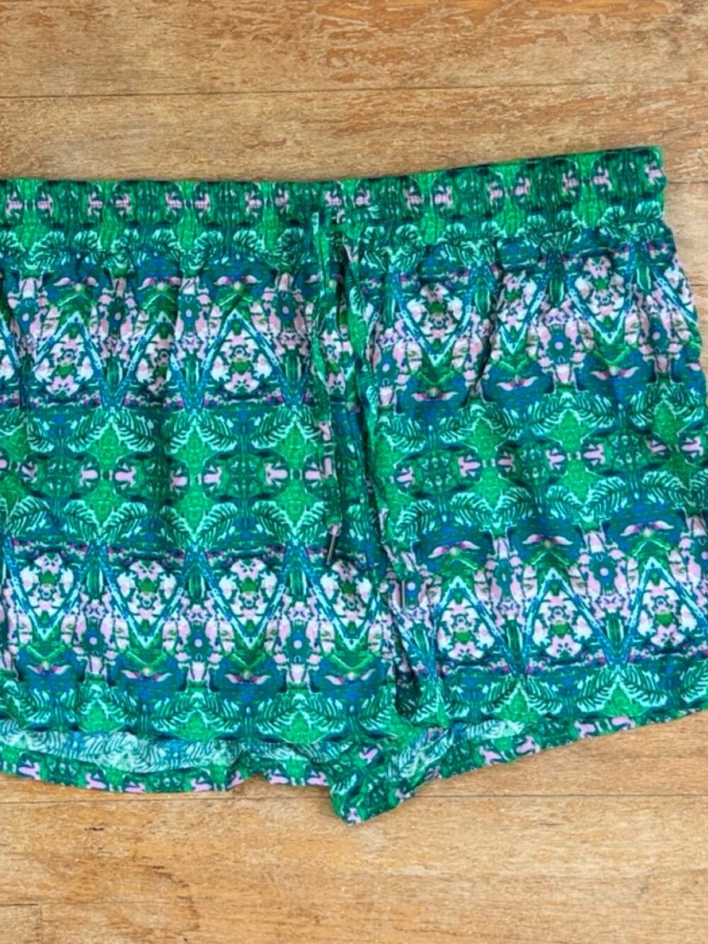 AVA Christine Shorts Green Pink Tropical Print Pull On Elastic Waist Size Medium